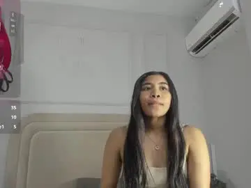 Chaturbate Free Porn Cam of nahomycarterr