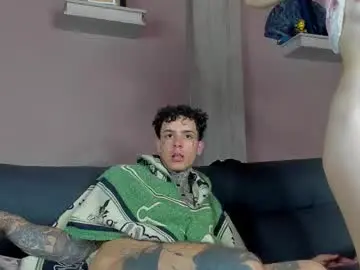 Chaturbate Free Live Porn of aron_ford