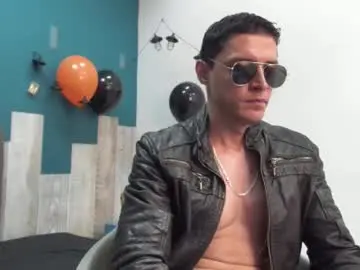 Chaturbate Live Porn of frank_millers