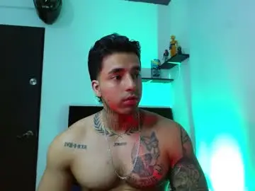 Chaturbate Best live sex cam show of darius_phoenix