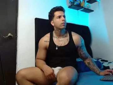 Chaturbate Nude Webcam of darius_phoenix