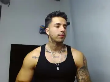 Chaturbate Sex Cam of darius_phoenix