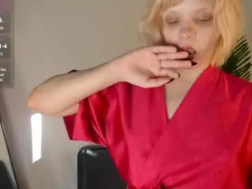 Chaturbate Nude Webcam of emily_relishh