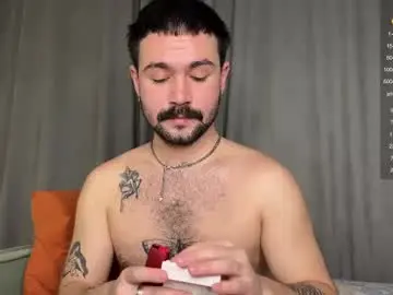 Chaturbate Live Sex Cam of enen_glo