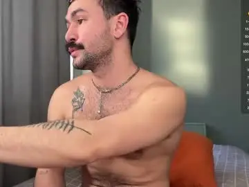 Chaturbate Live Sex Cam of enen_glo