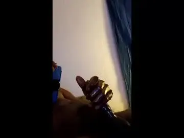 Chaturbate Free Porn Cam of lilcalvo1