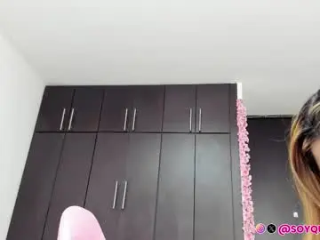 Chaturbate Live Sex Cam of soyqeen