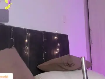 Chaturbate Live Sex Cam of alessfiore_