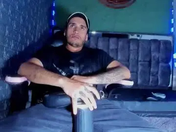 Chaturbate Watch Live Sex Cams of axell_cross2