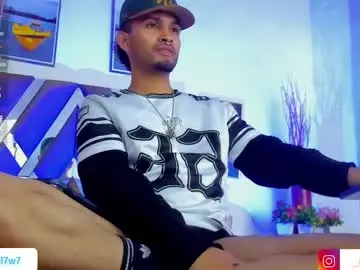 Chaturbate Live Sex Cam of _miguel7w7
