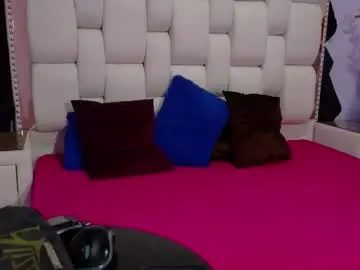 Chaturbate Watch Live Sex Cams of elizaandvictoria