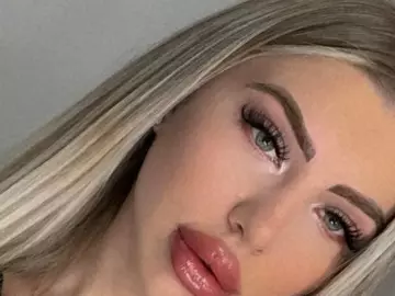 meganros from cherry