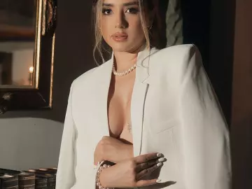 chloepreston from cherry