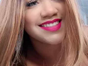 Cherry Private Sex Chat of bellacutey