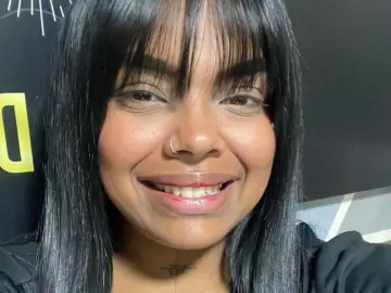 Imlive Sex Chat of Ethaira69