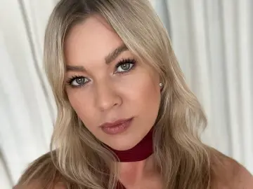 Imlive Nude Webcam of BelleFordBass