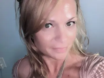 Imlive Live Porn of jazmin9emini9