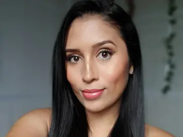 Imlive Adult Webcam of Bella_Luna