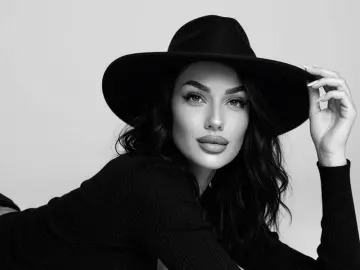 Livejasmin Watch Live Sex Cams of YvonneEverle