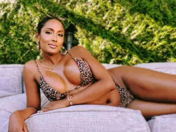 Livejasmin Sex Cam of ShaniaDina