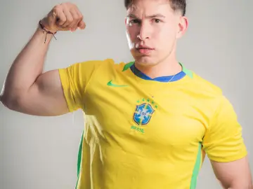 AlexanderBianchi from livejasmin