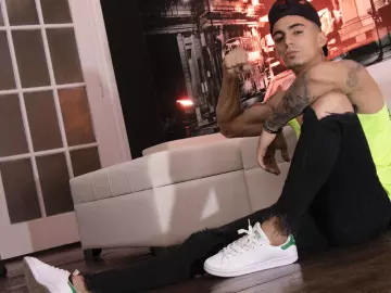 Livejasmin Live Porn of DerrickPierc