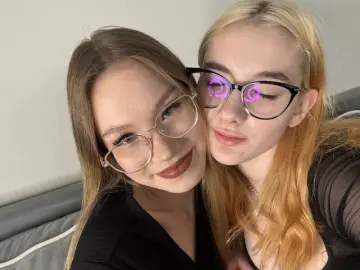 BlissAndDoretta from livejasmin