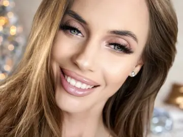 Livejasmin Live Porn of MichelleRouz