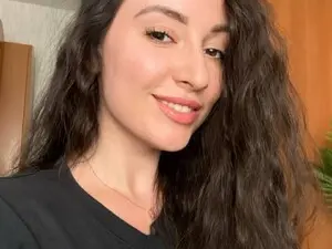 Myfreecams Adult Webcam of Laura_Schwarz