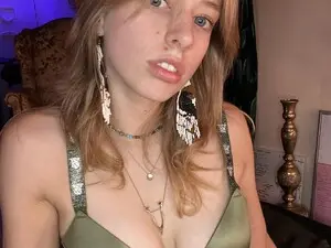 Myfreecams Sex Chat of ellispierce