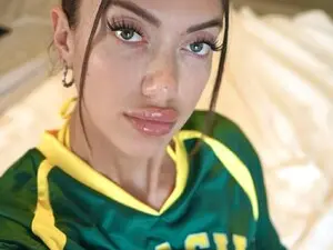 Myfreecams Watch Live Sex Cams of KylieNicole