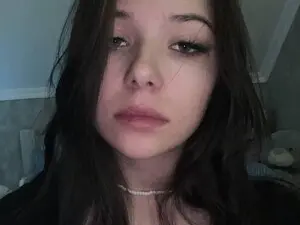 Myfreecams Live Sex Cam of Emmalis