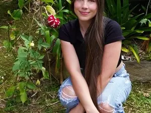 Myfreecams Sex Cam of Emily_Montoya