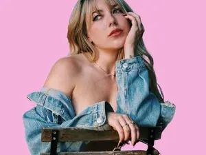 Myfreecams Sex Cam of EmmaStarseed