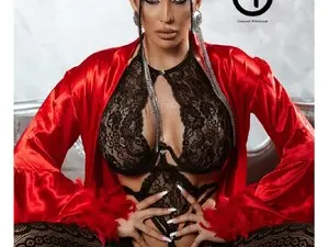 Myfreecams Sex Cam of QueenLara