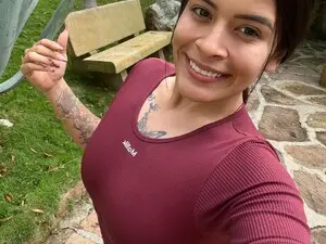 Myfreecams Free Porn Cam of Shannel_love_