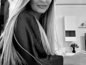 Myfreecams Nude Webcam of MoniqSexy