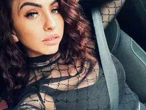 Anais25 from myfreecams