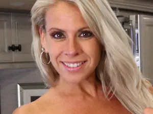 Myfreecams Best live sex cam show of WildWifeBarbi