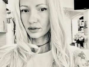 Myfreecams Adult Webcams of S3xyBlond3e