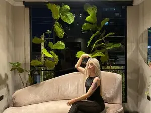 Myfreecams Live Porn of SaraThomson