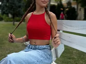 Myfreecams Free Live Porn of AileenKiss