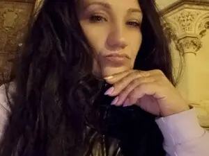 Paula1442 from myfreecams