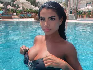 Myfreecams Sex Cam of Alenaxoxo