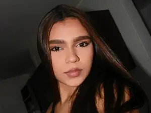 Myfreecams Nude Webcam of SaraNixxon