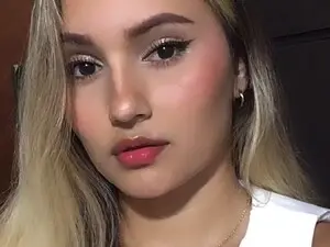 Myfreecams Nude Webcam of Miaa_Riav_