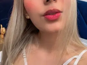 Myfreecams Nude Webcam of MaddieTease