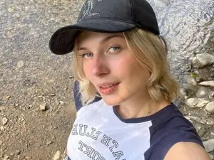 Myfreecams Adult Webcams of EarlyyBird