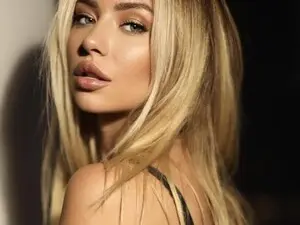 Myfreecams Free Live Porn of GianaJolie