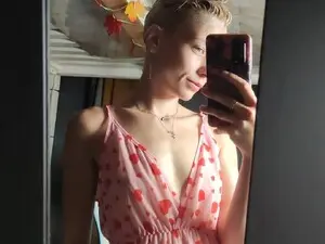 Myfreecams Live Sex of Karoline121